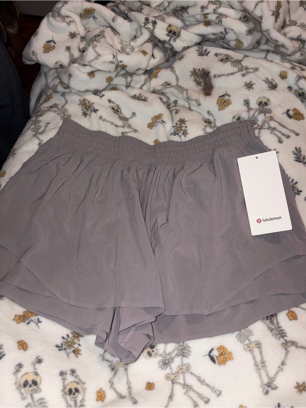 NWT lululemon athletica Women's Light Gray Athletic Shorts size L